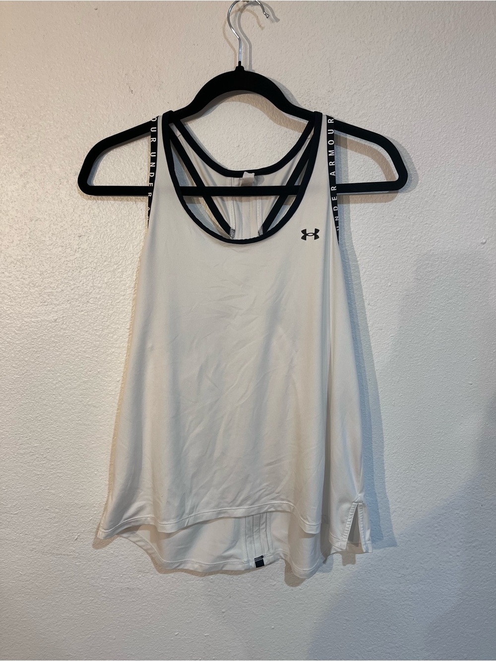 Under Armour Women’s White Strappy Performance Tank Top